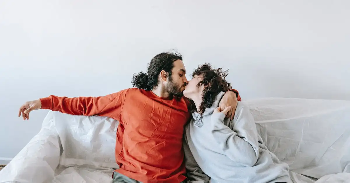  Seriale romantyczne Netflix - najlepsze tytuły dla fanów miłości