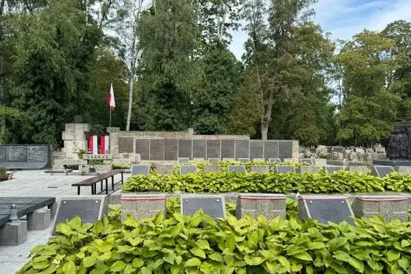 Jak sprawdzić datę pogrzebu w Tychach i uniknąć nieporozumień