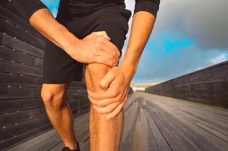 Jak długo boli naciągnięty mięsień - co powinno Cię zaniepokoić?