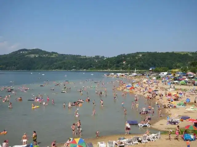 Plaża jezioro rożnowskie - najlepsze miejsca na relaks i zabawę