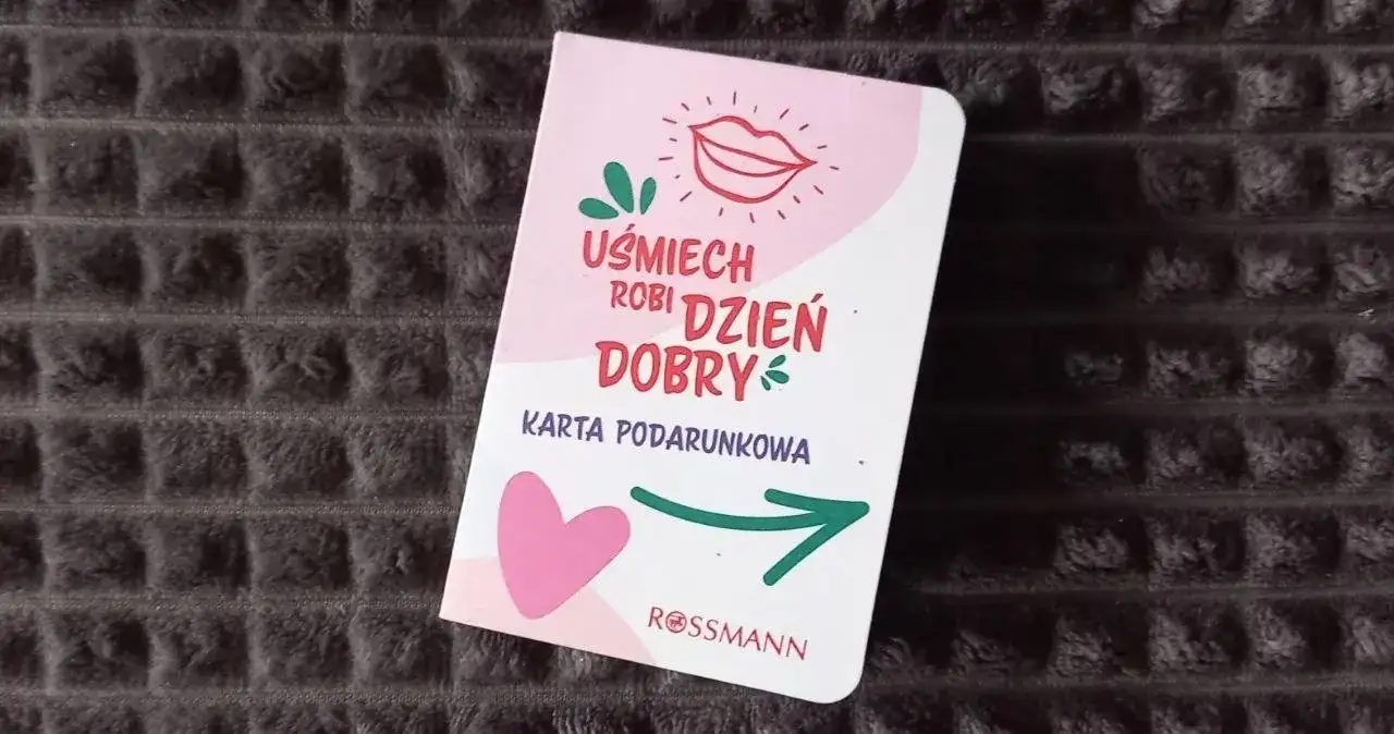 Rossmann karta podarunkowa: Jak płacić za promocje? Ekspert radzi