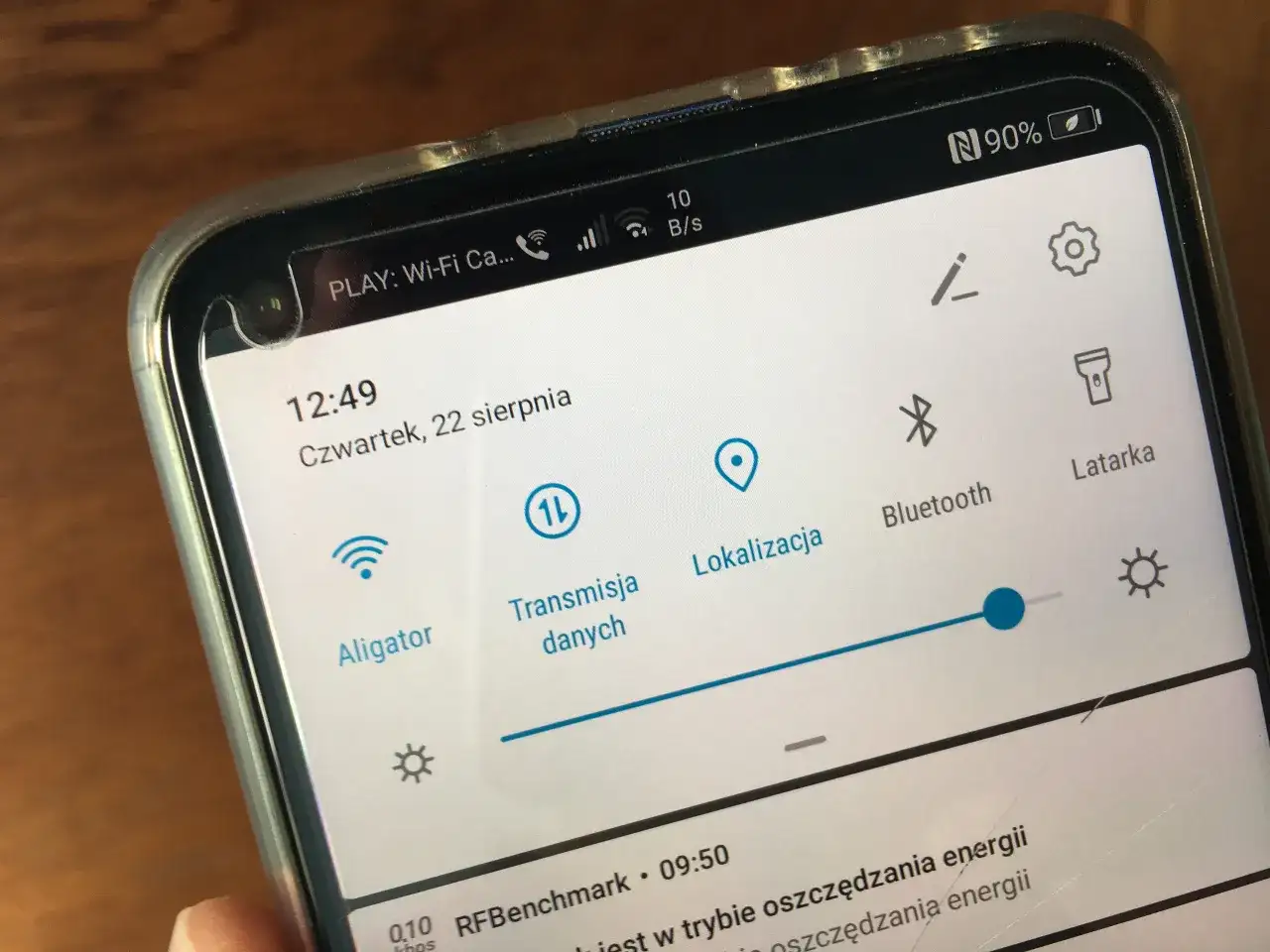 Jak sprawdzić siłę sygnału internetu mobilnego i poprawić łączność