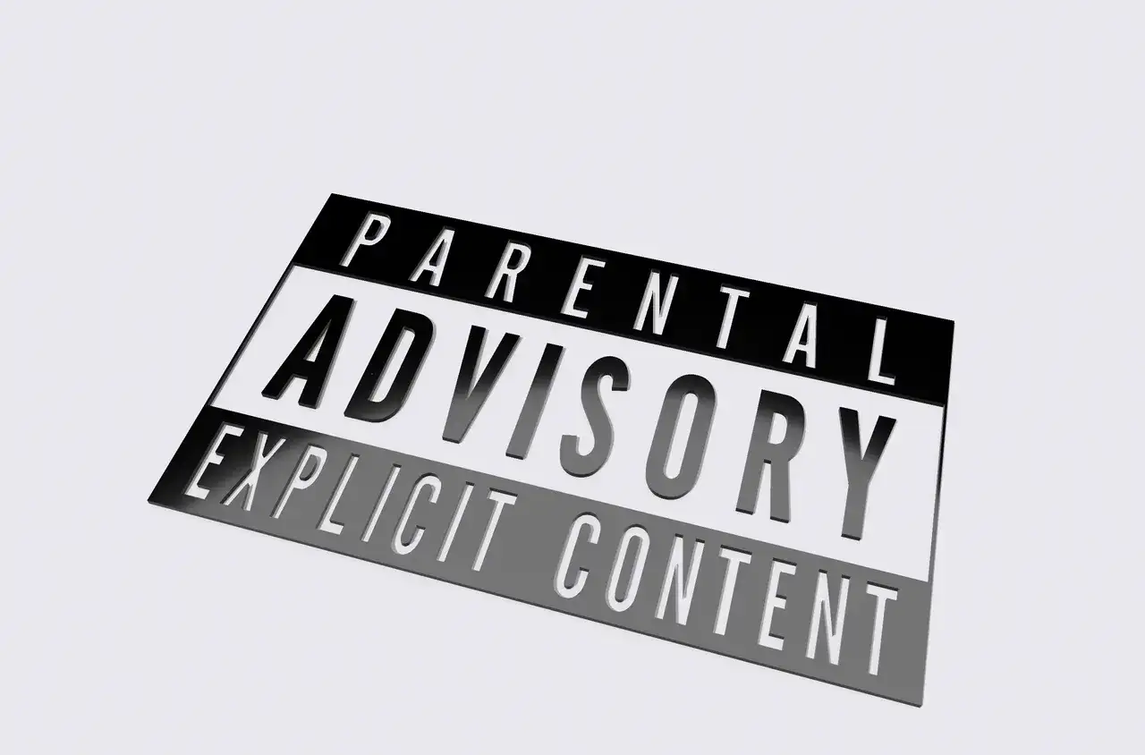 Naklejka "Parental Advisory Explicit Content" ostrzega przed treściami nieodpowiednimi dla dzieci. To znak, że zawartość jest "awesome" i może zawierać mocne słownictwo.