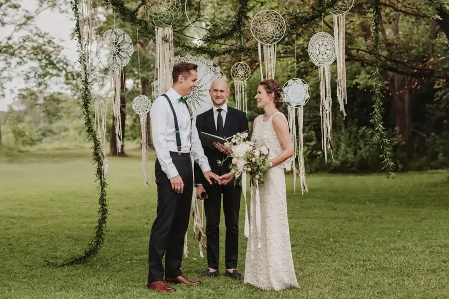 Co potrzeba pannie młodej do ślubu, aby uniknąć stresu i chaosu