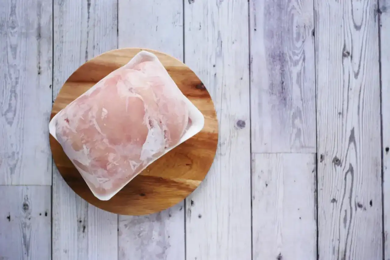 Jak rozmrozić kurczaka szybko i bezpiecznie - sprawdzone metody