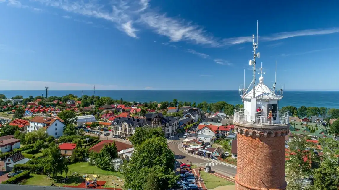 Gdzie dokładnie leży Jarosławiec nad morzem? Sprawdź lokalizację i atrakcje