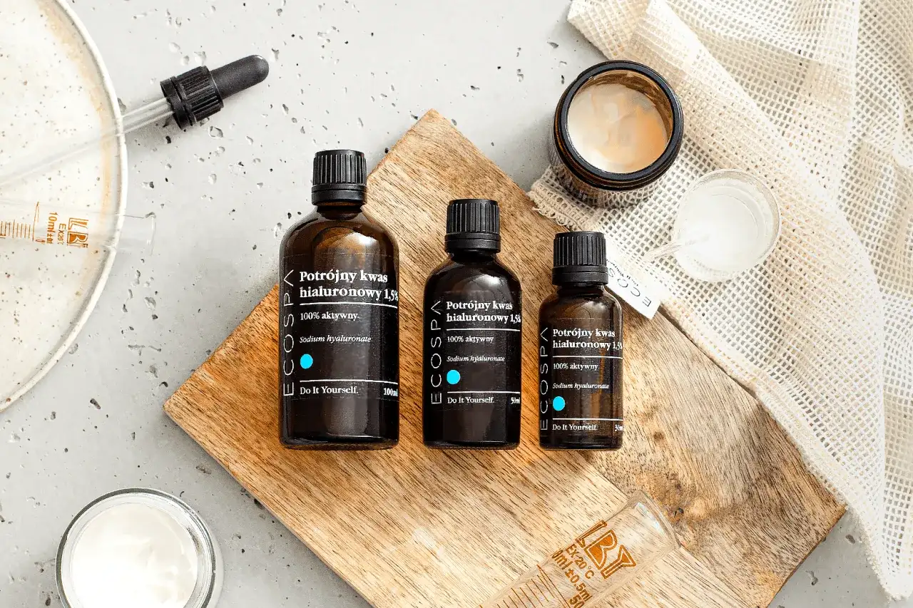 Kwas hialuronowy: Sekrety nawilżenia. Gdzie go szukać?