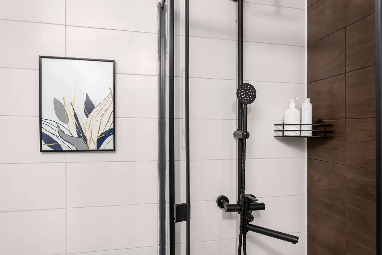 Jak zamontować baterie prysznicową bez błędów i zbędnych kosztów