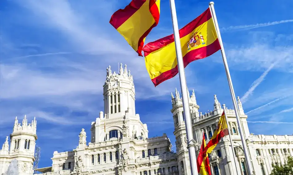 Ile jest ludzi w Hiszpanii? Zaskakujące fakty o populacji kraju