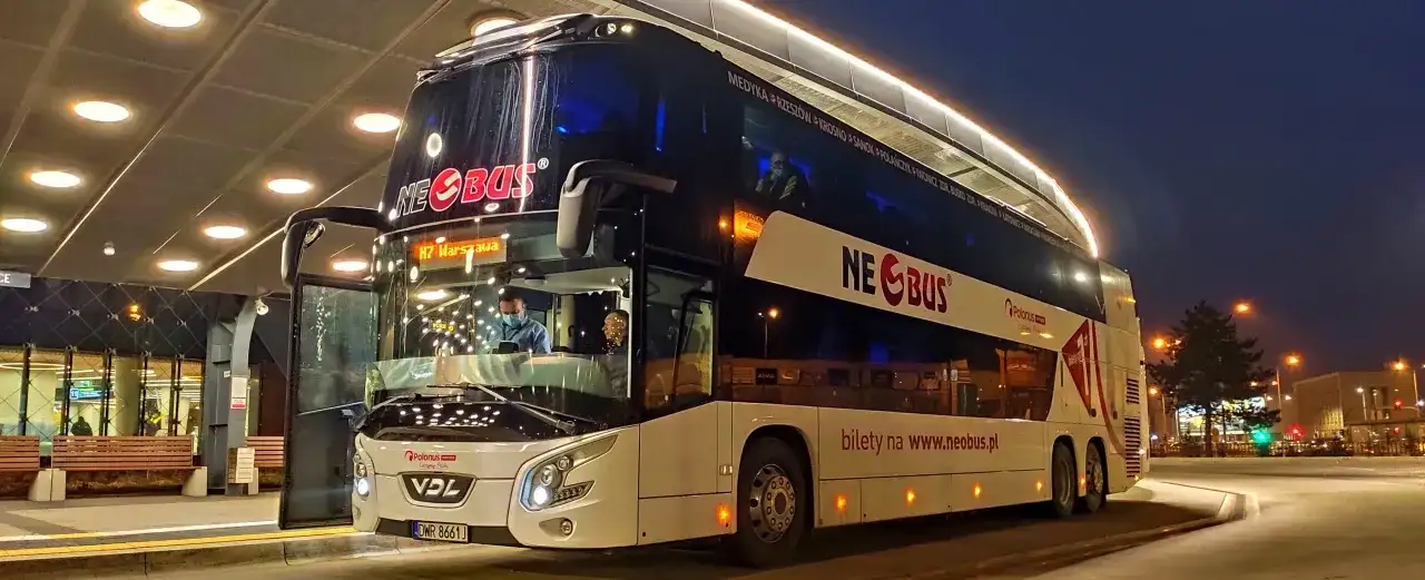 Neobus Kraków skąd odjeżdża? Oto najważniejsze przystanki i wskazówki