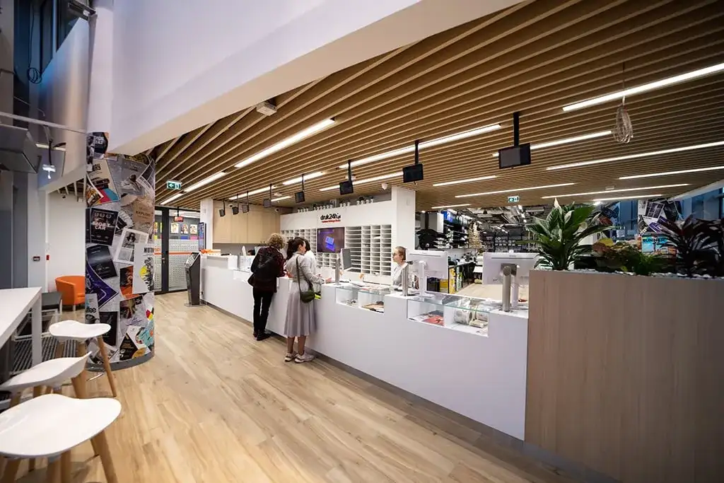 Czy drukarnie są otwarte? Sprawdź godziny pracy w Twojej okolicy