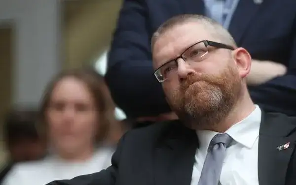 Czy Grzegorz Braun nie żyje? Ostatnie informacje i kontrowersje