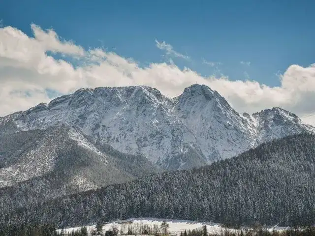 Gdzie leży Giewont? Odkryj jego lokalizację w Tatrach Zachodnich