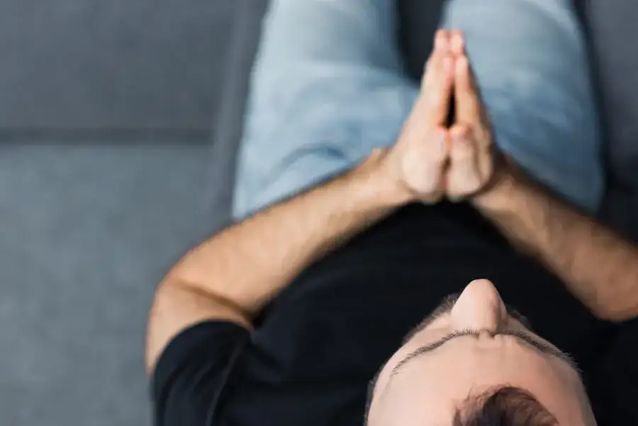 Czy przerwanie nowenny to grzech? Wyjaśnienie i porady zgodne z wiarą katolicką