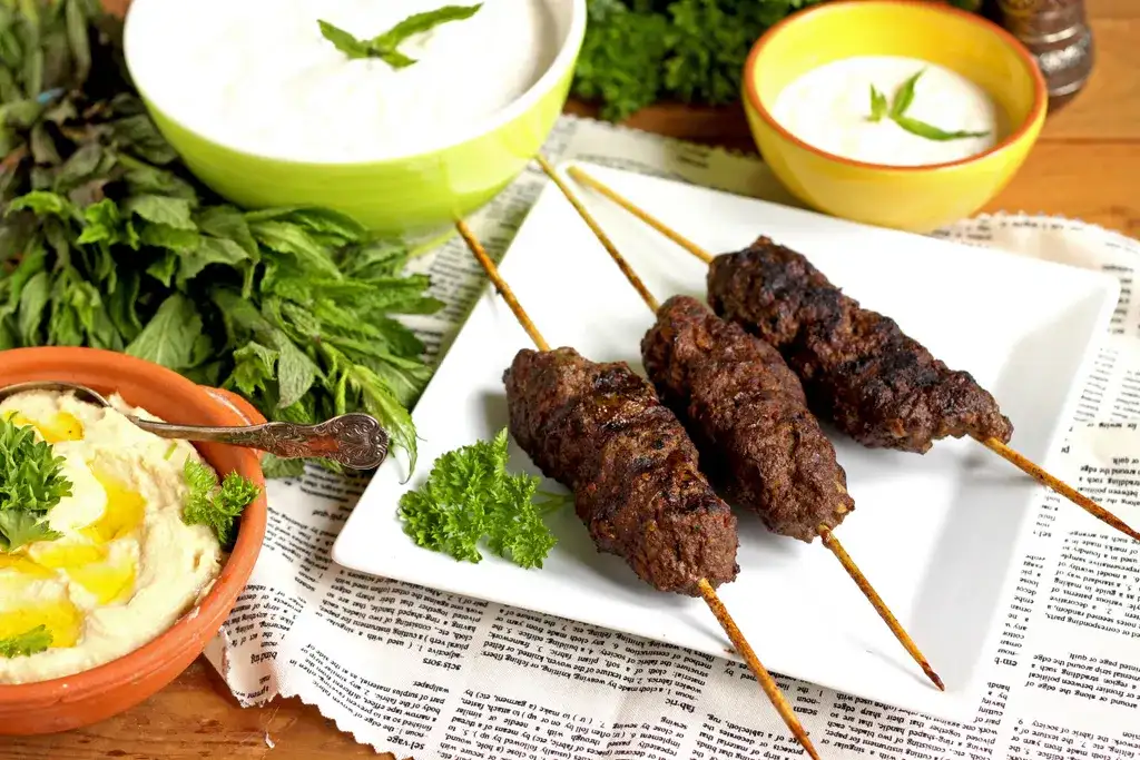 Najlepszy przepis na kofty z grilla - uniknij typowych błędów w grillowaniu