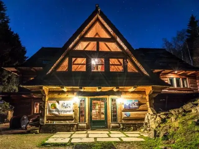 Gdzie nocleg w Górach Sowich? Najlepsze opcje na udany wypoczynek