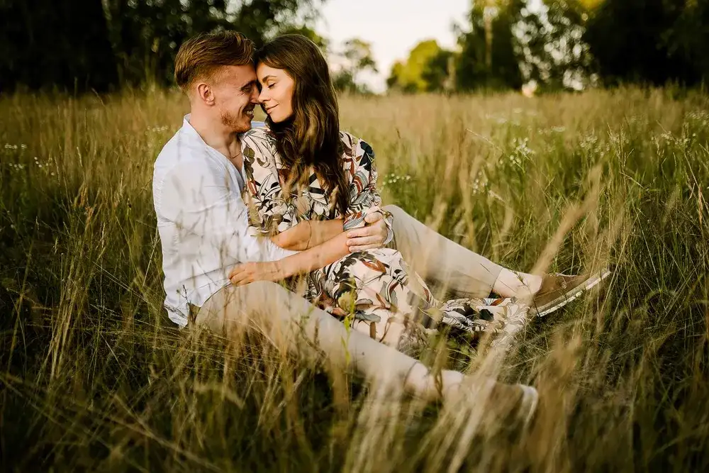 Kiedy do księdza przed ślubem? Bezstresowy poradnik dla narzeczonych