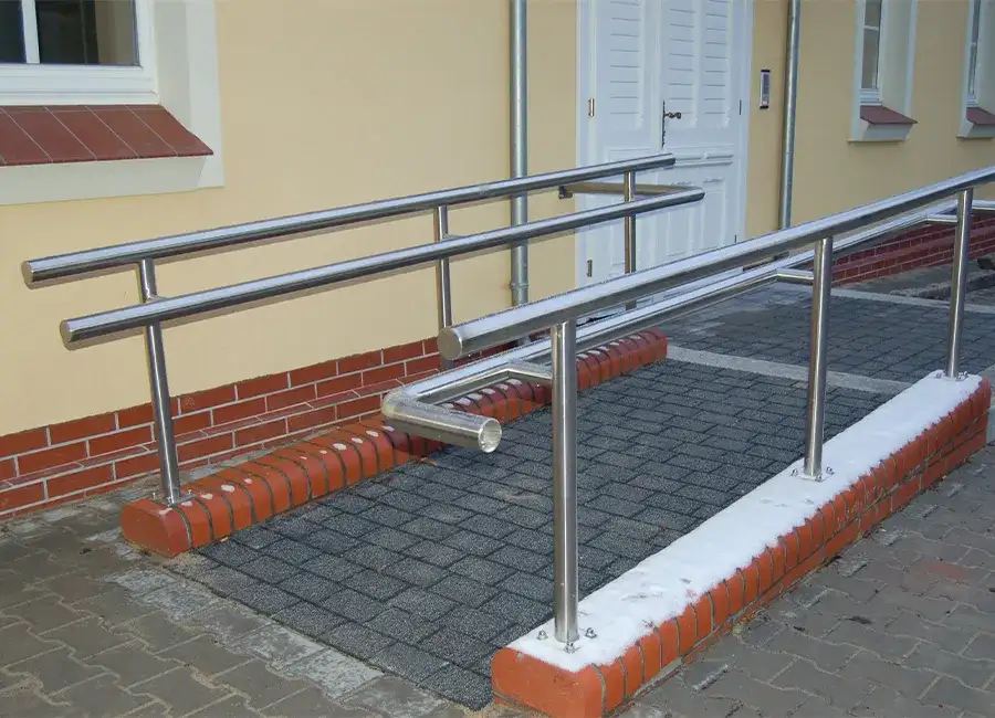 Jak zrobić podjazd dla niepełnosprawnych - uniknij najczęstszych błędów