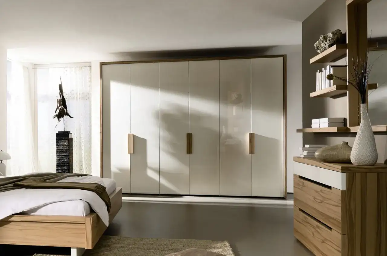 Jaka szafa do sypialni? 10 kluczowych porad przy wyborze