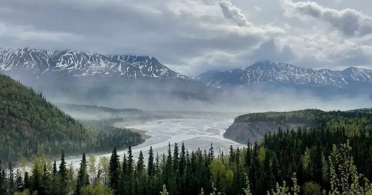 Wielkie jezioro niedźwiedzie: tajemnice, które musisz poznać