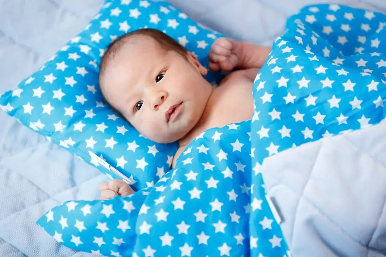 Kiedy budzić dziecko z drzemki? Decyzja rodzica kiedy warto, kiedy nie?