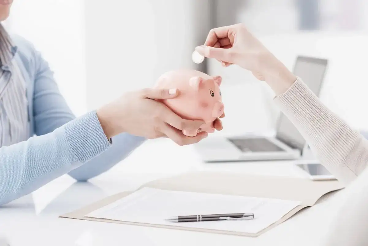 Pożyczka "dla każdego": Jak ją znaleźć i uniknąć pułapek?