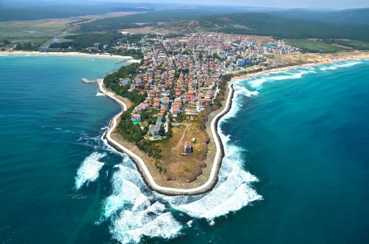 Primorsko atrakcje: Odkryj najpiękniejsze miejsca i aktywności