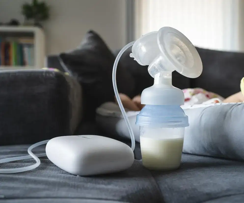 Jak zwiększyć ilość pokarmu w piersiach - skuteczne metody i porady