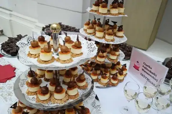 Gdzie kupić ciastko zygmuntówka w Warszawie – sprawdź najlepsze miejsca