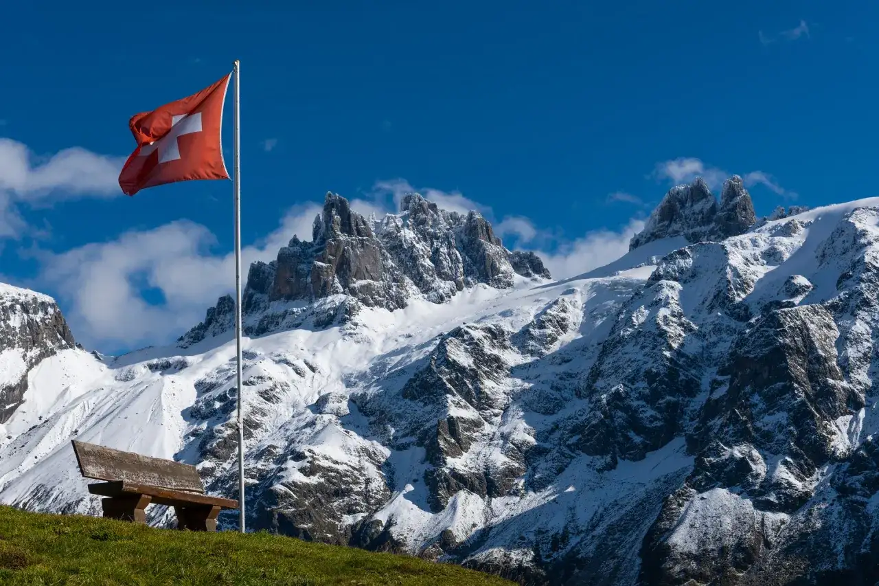 Czy w Szwajcarii jest bezpiecznie? Odkryj prawdziwe zagrożenia i bezpieczeństwo