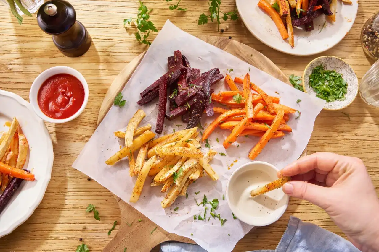 Chrupiące frytki warzywne: Zdrowe alternatywy i przepisy