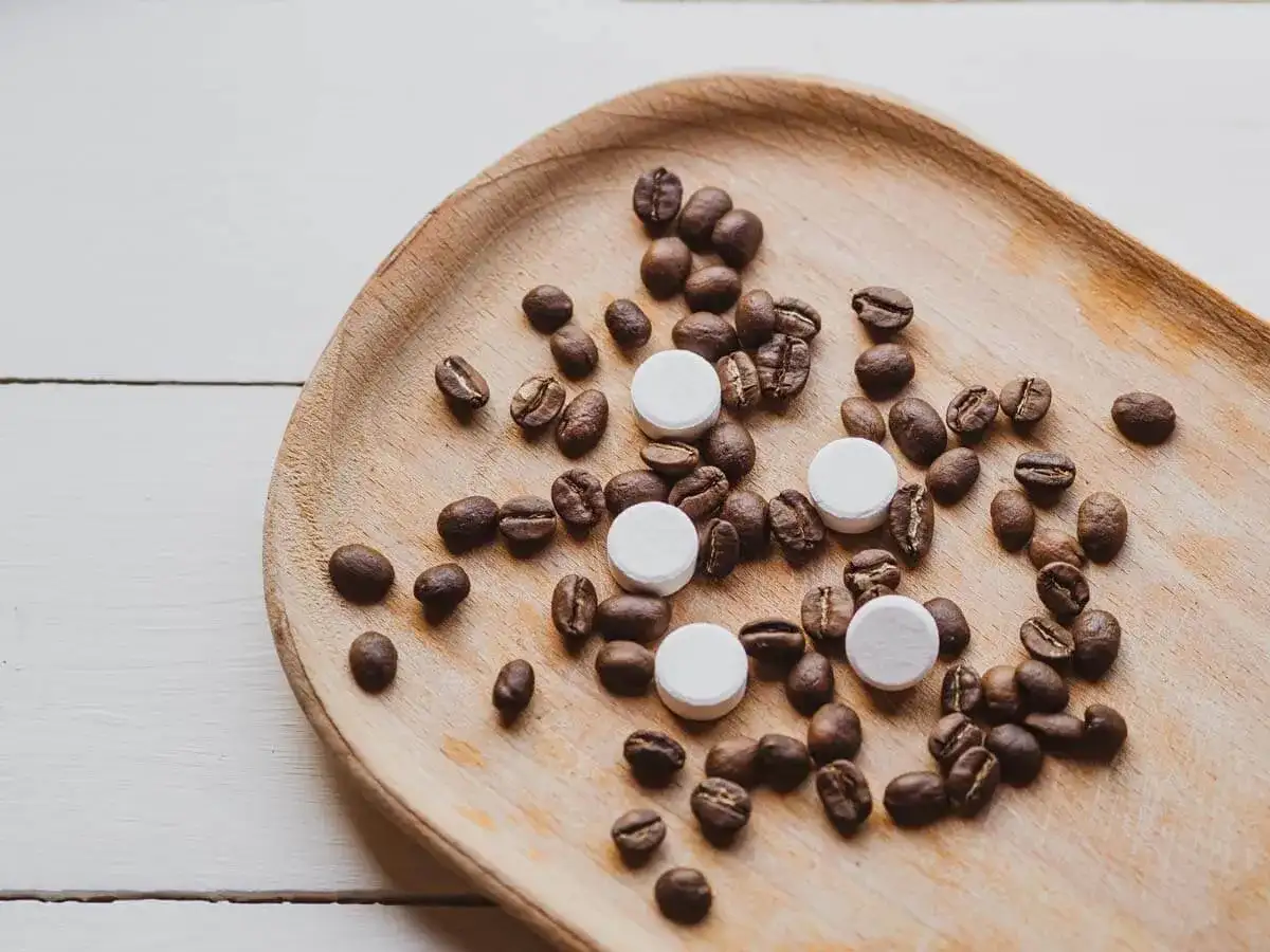 Kawa po antybiotyku: Kiedy jest bezpieczna? Uniknij błędów!
