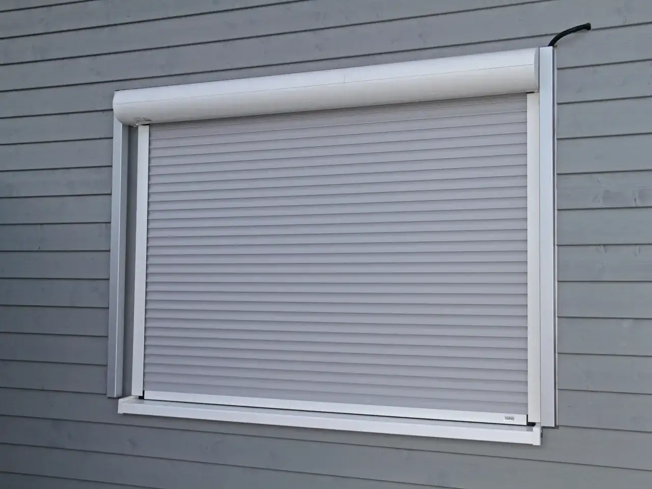 Jak otworzyć kasetę rolety zewnętrznej bez ryzyka uszkodzenia