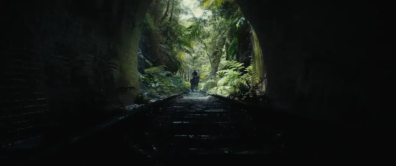 Królestwo Planety Małp: Nowe zdjęcie filmu o apokalipsie z małpami, reżyser określił go jako Apocalypto