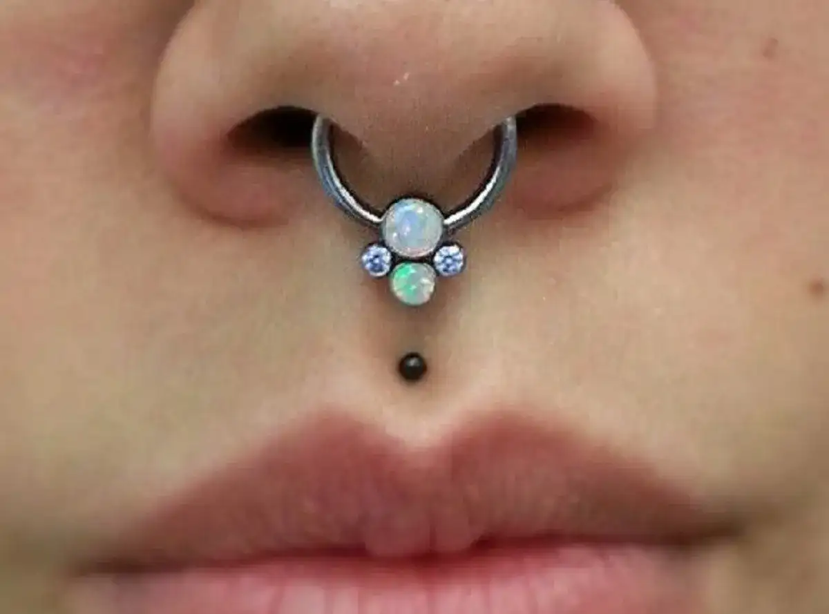 Czy piercing boli? Prawda o bólu i jak go zminimalizować!