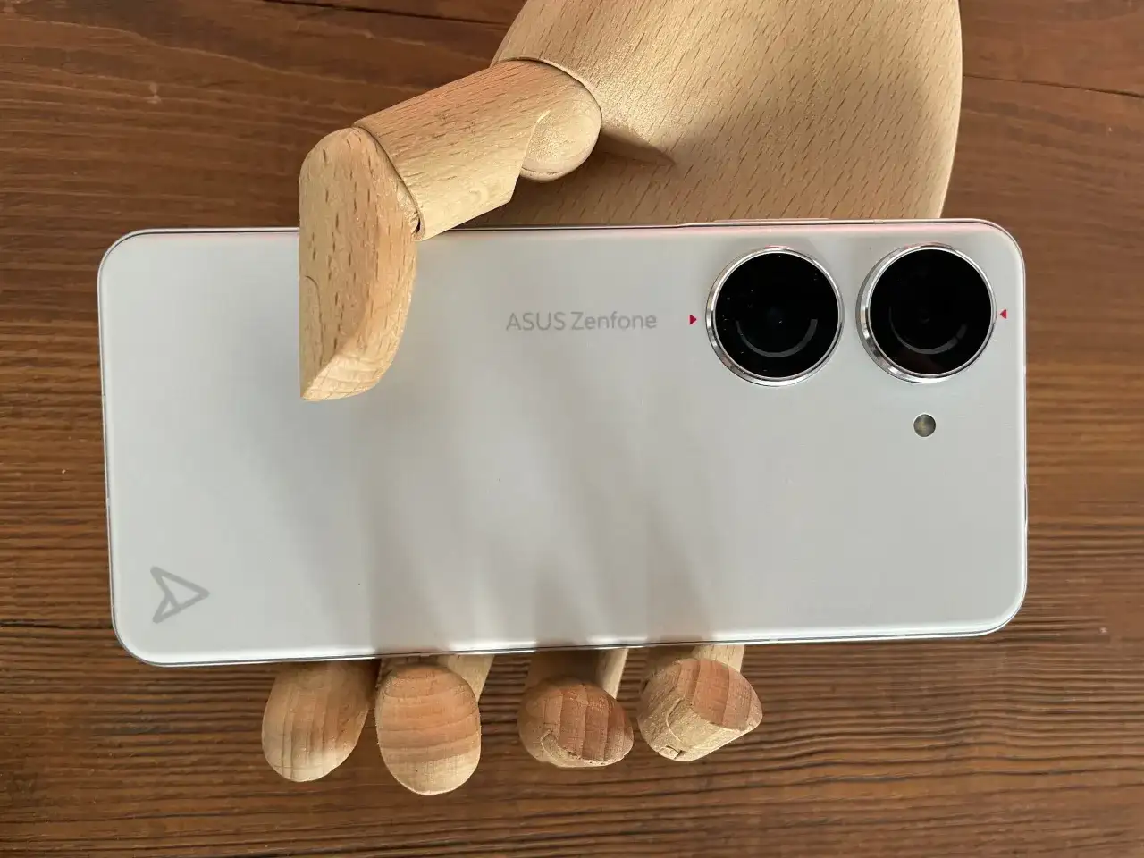 ASUS Zenfone 10 recenzja: Czy warto zainwestować w ten smartfon?