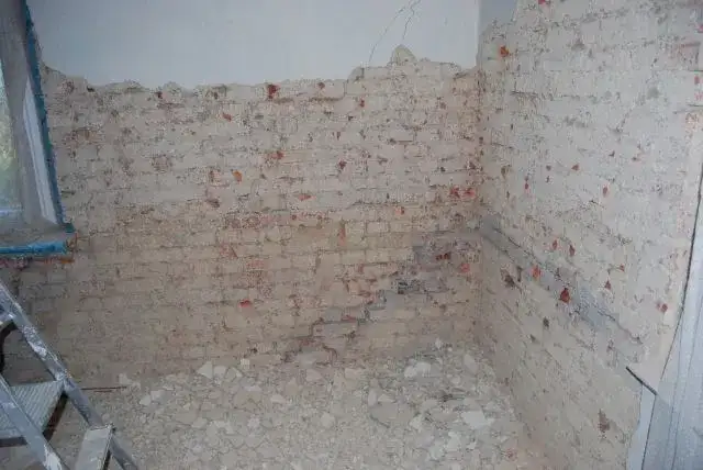 Jak uzyskać efekt starego tynku – proste kroki, materiały i częste błędy do uniknięcia