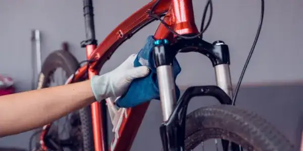 Jak konserwować rower, aby uniknąć kosztownych napraw i przedłużyć jego żywotność