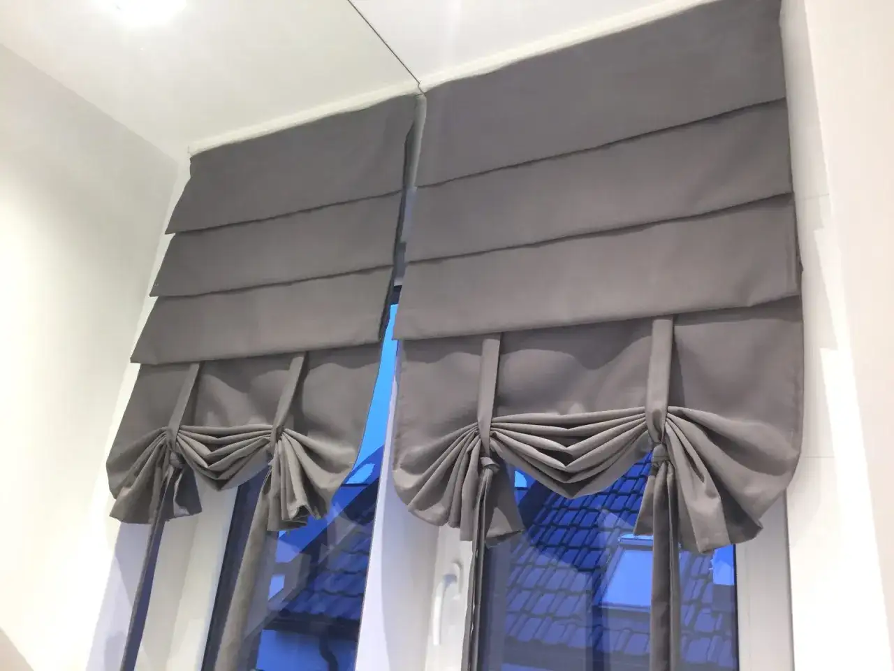 Nowoczesne panele okienne – jak poprawiają komfort i estetykę wnętrz