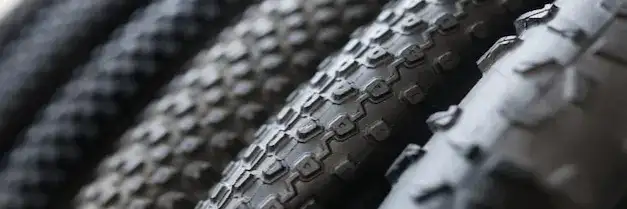 Opony 700x38C - jak rozmiar wpływa na komfort jazdy rowerem
