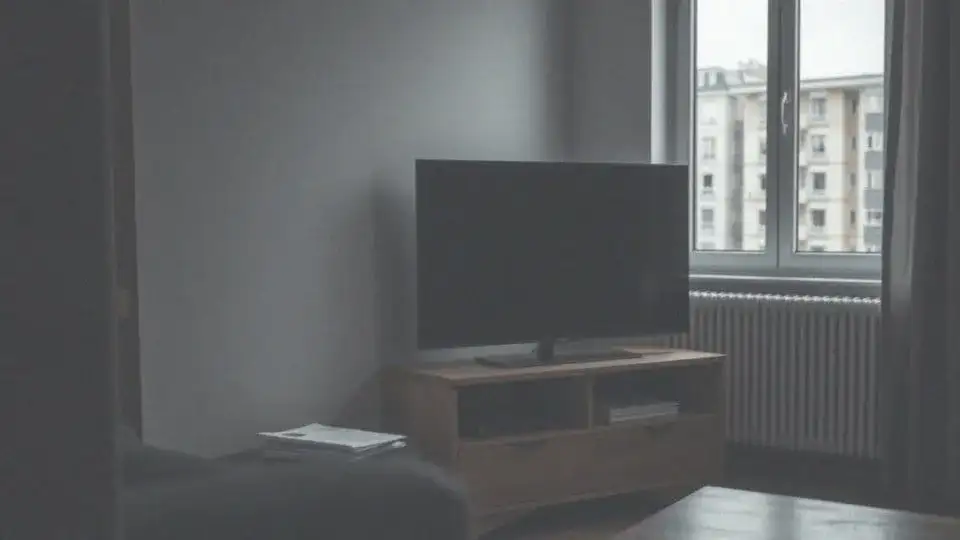 Kto płaci abonament właściciel mieszkania czy najemca? Sprawdź odpowiedź.