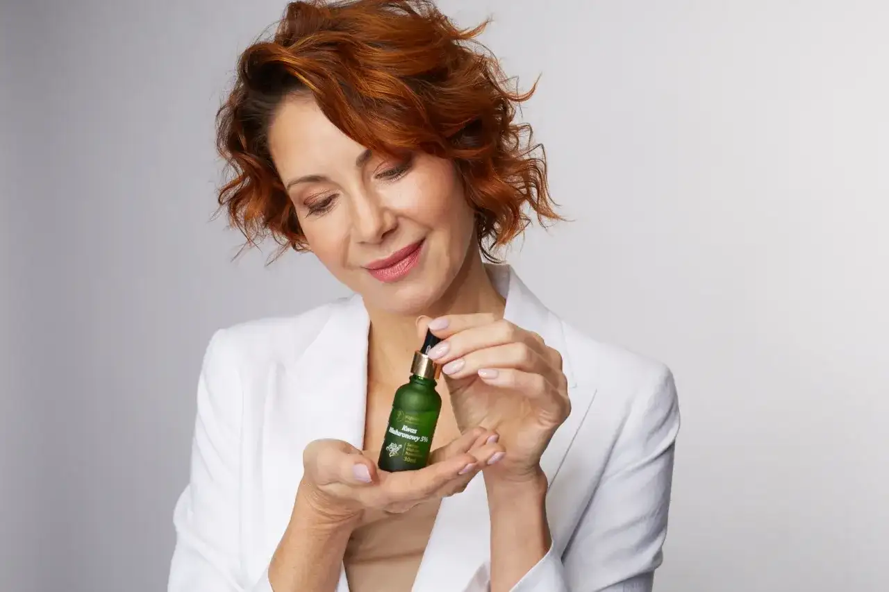 Kwas hialuronowy: Gdzie kupić i jak wybrać najlepszy? Poradnik