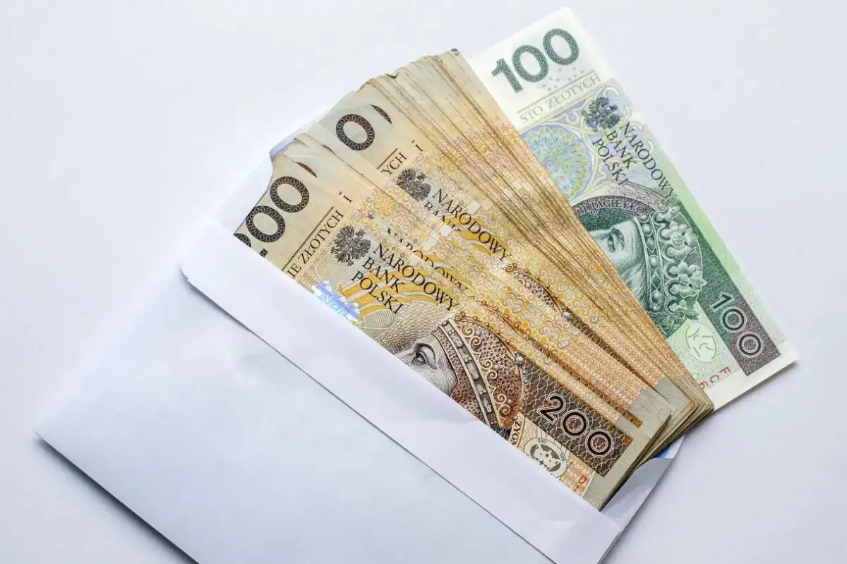 Czy 500 plus wlicza się do dochodu przy funduszu socjalnym? Sprawdź!