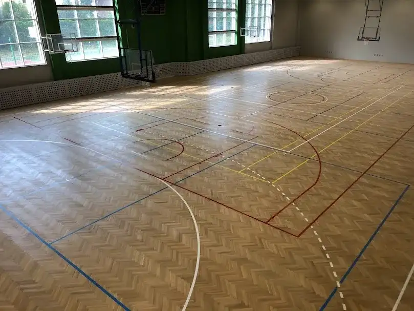 Czym malować linie na sali gimnastycznej, aby uniknąć błędów?