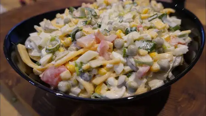 Idealne sałatki do gołąbków, które zachwycą Twoich gości