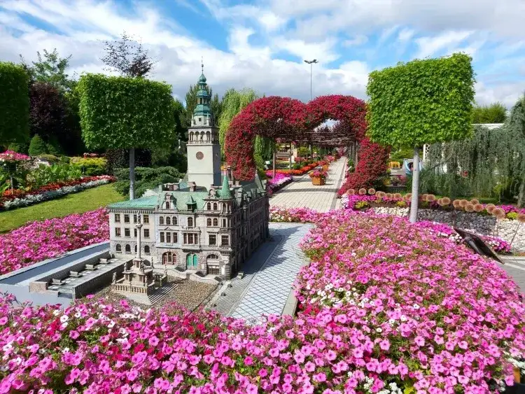 Najlepsze parki rozrywki na Dolnym Śląsku – atrakcje, ceny i porady dla rodzin