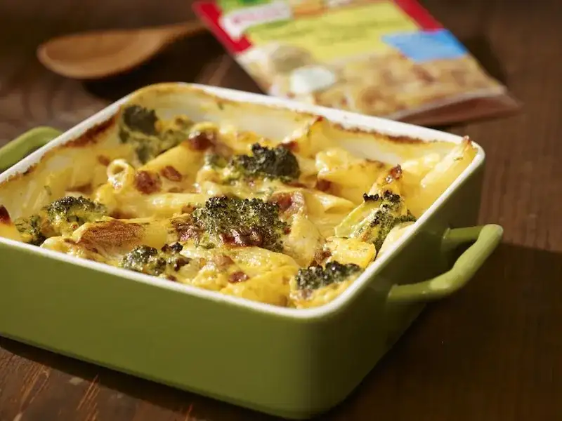 Najlepsze przepisy na zapiekankę penne z kurczakiem i brokułami