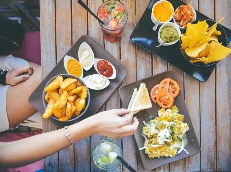 Międzyzdroje gdzie zjeść - najlepsze restauracje i ukryte skarby kulinarne