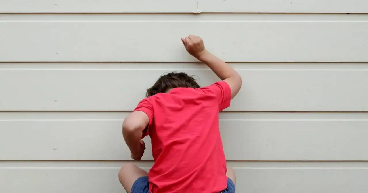 Autyzm u 4-latka: Jak rozpoznać wczesne objawy i co robić dalej?