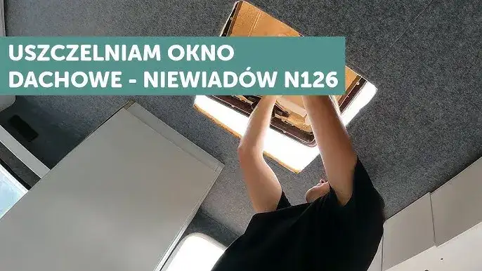 Jak uszczelnic okno dachowe w przyczepie, aby uniknąć przecieków
